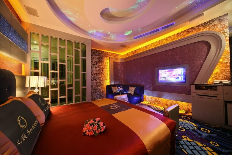 Hotel Shining Motel