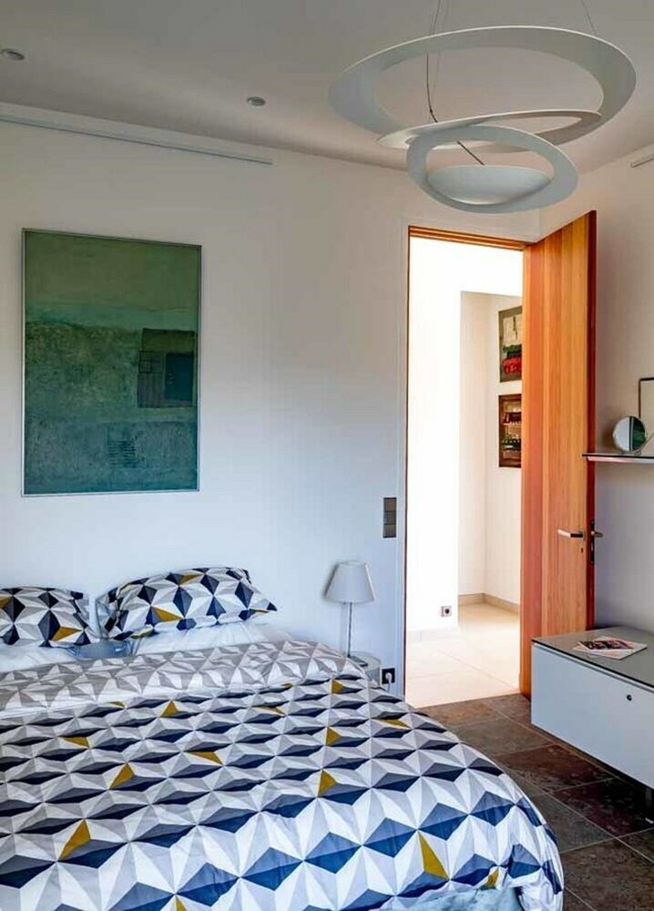 Bb 12 Luberon - Chambres Contemporaines