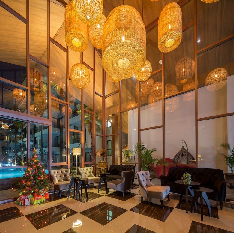 Aparthotel Palmyrah Surin Beach Residence