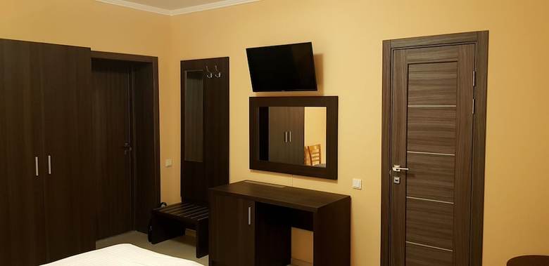Hotel Levoberezhnaya Rivyera