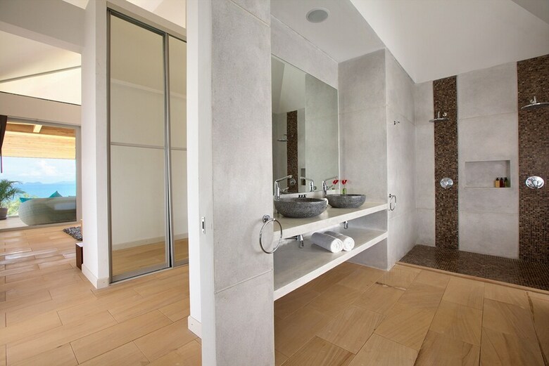 18 Bedroom Luxury Sea View Villas