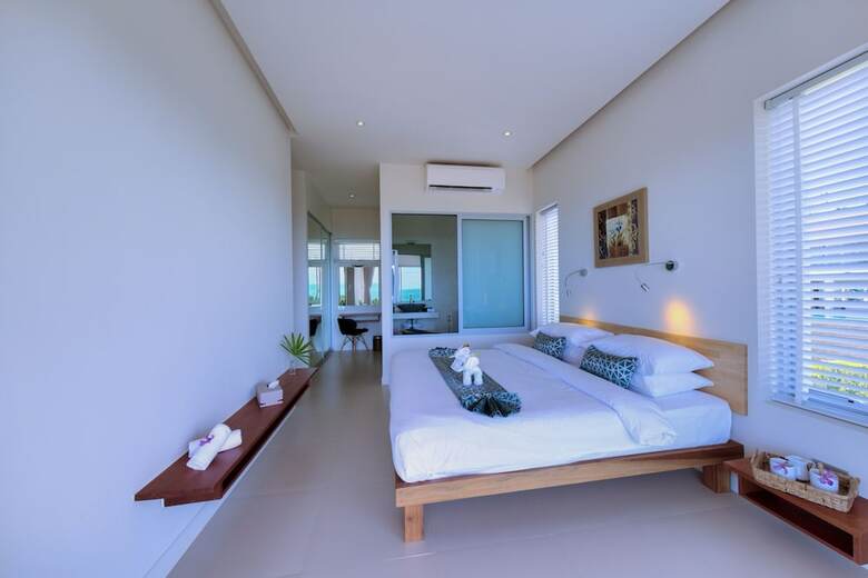 18 Bedroom Luxury Sea View Villas