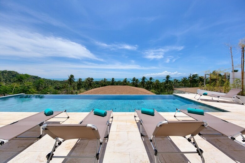 18 Bedroom Luxury Sea View Villas