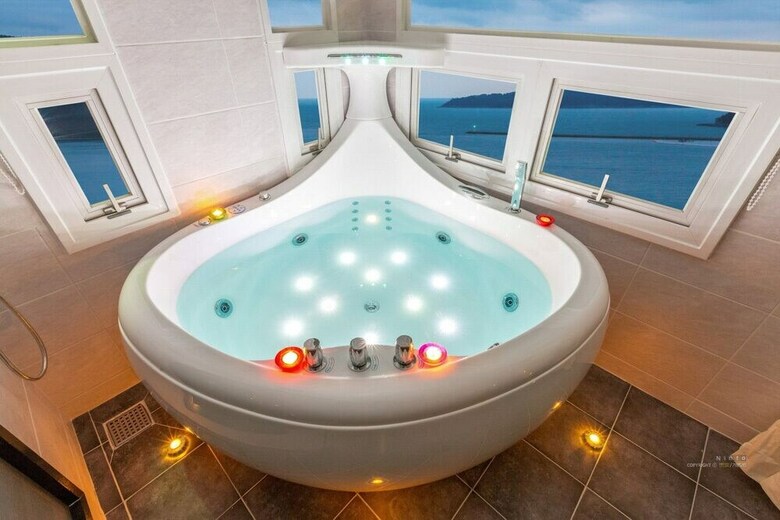 Arco Poolvilla Pension