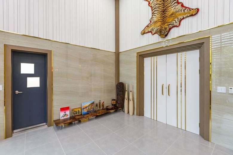 Pension Gallery 774