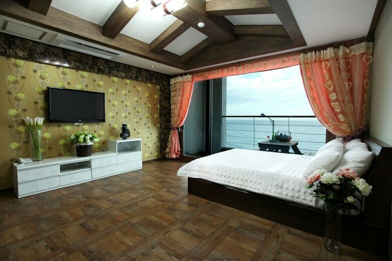 Sea Islend Pension