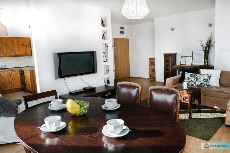 Warsaw Concierge Saxon Apartment