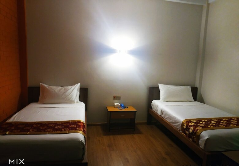 Sunrise Square Motel