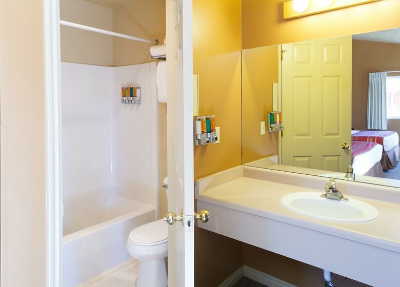 Hotel Headwater's Lodge & Cabins At Flagg Ranch