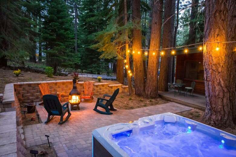 Cabana Shady Pines Pet-friendly Hot Tub