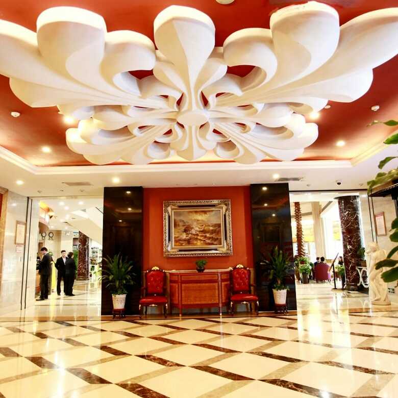 Golden Ocean Hotel