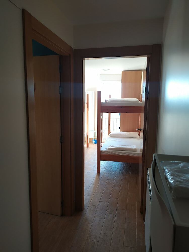 Hostal Albergue Villamayor de Monjard�n