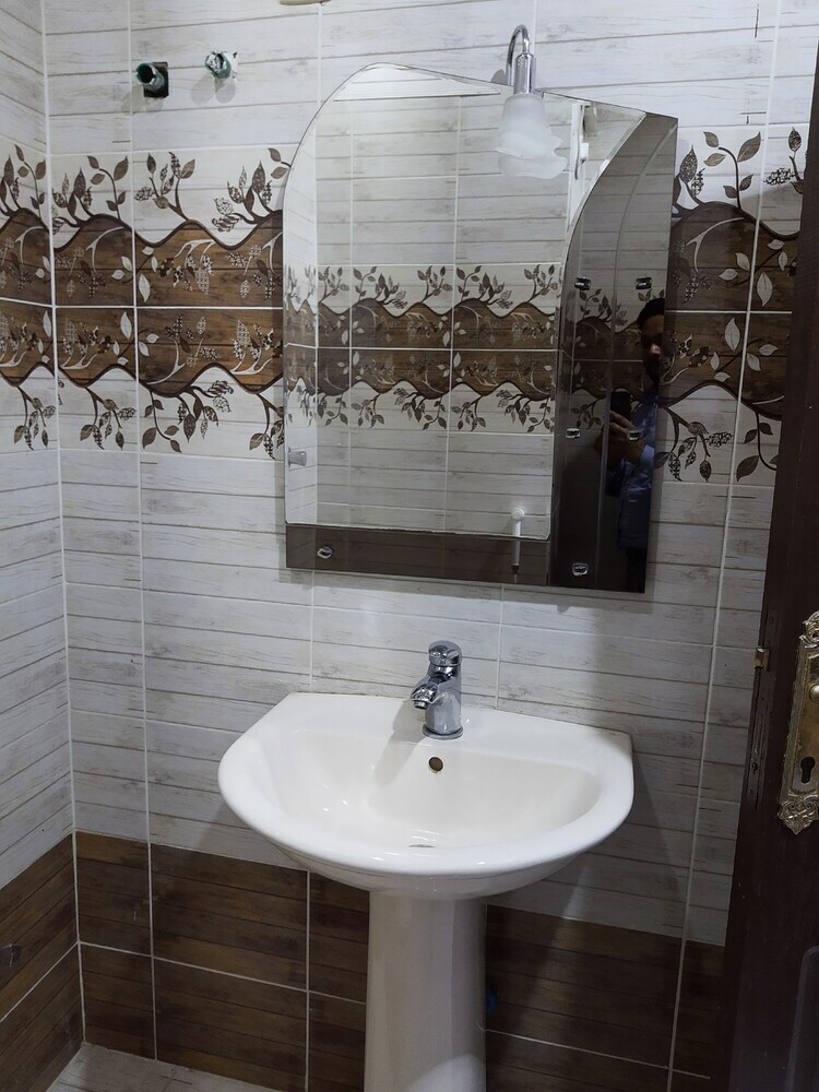 Hotel Oyo 441 Al Falah Al Raqi