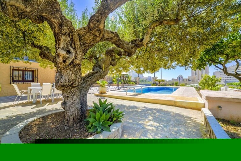 Villa - 4 Bedrooms With Pool And Wifi - 107481