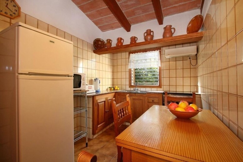 Villa - 4 Bedrooms With Pool - 103228