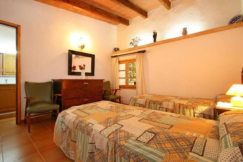 Villa - 4 Bedrooms With Pool - 103228