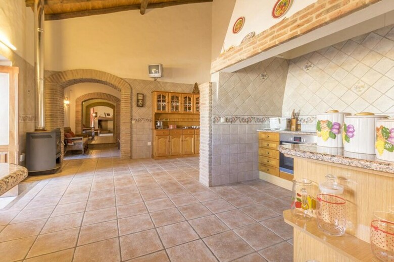 Villa - 7 Bedrooms With Pool And Wifi - 107981
