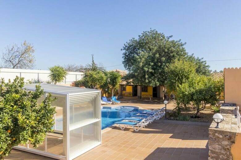 Villa - 7 Bedrooms With Pool And Wifi - 107981