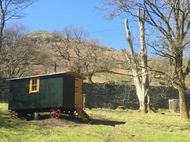 Cabana Traditional Shepherd's Hut In The Lake District