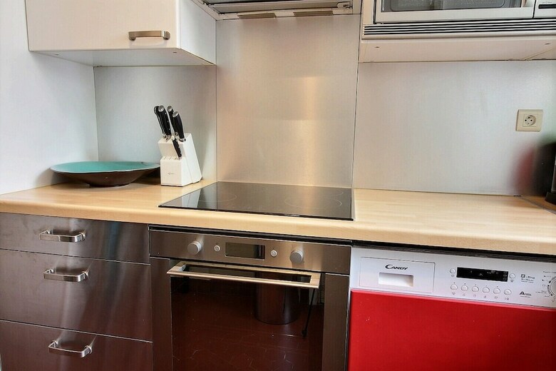 116324 - 2 Person Apartment Near Eiffel Tower