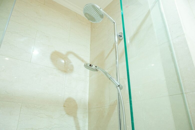 Tranquil And Well Appointed Studio Apartment At Menteng Park