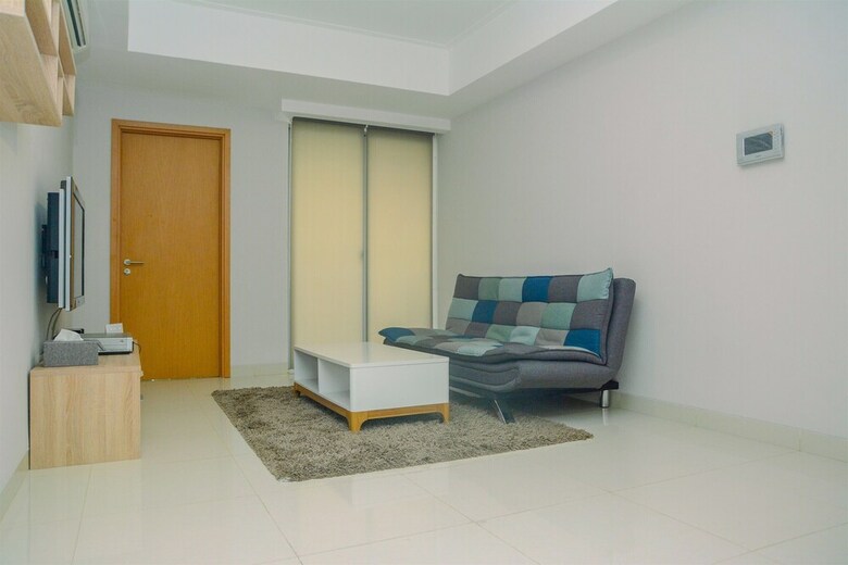 Spacious 1br Unit The Mansion Kemayoran Apartment