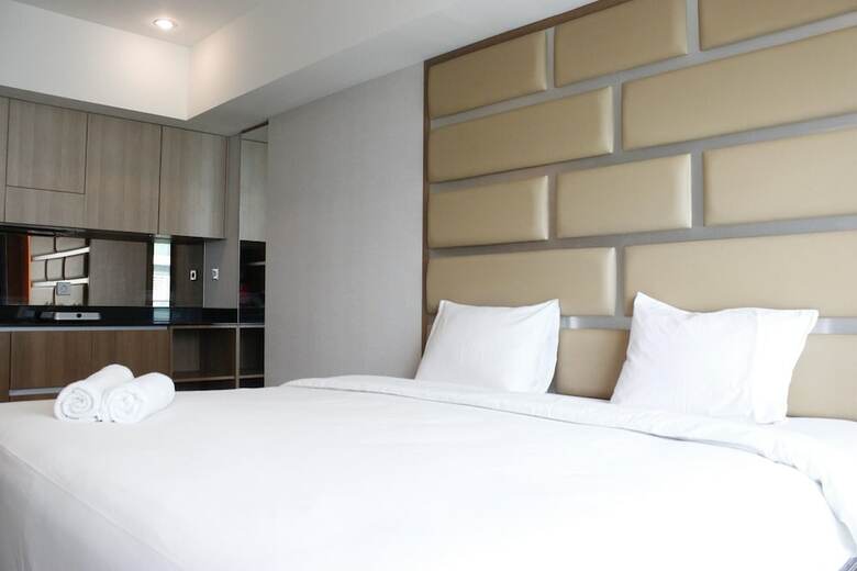 Trendy & Comfy Studio At Tamansari La Grande Apartment