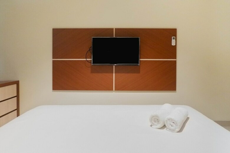 Modern 1br Apartment With City View At Praxis