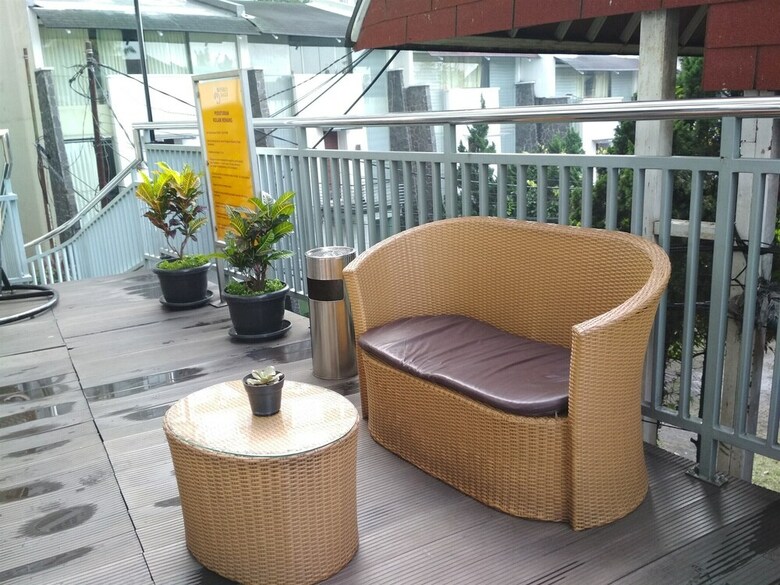 Brand New Studio Beverly Dago Apartment Near Itb