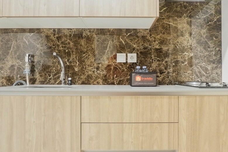 Spacious 2br Apartment At Supermall Mansion La Riz