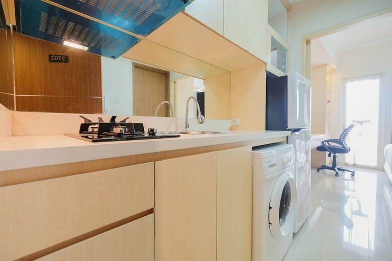 Minimalist And Comfy Studio The Oasis Cikarang Apartment