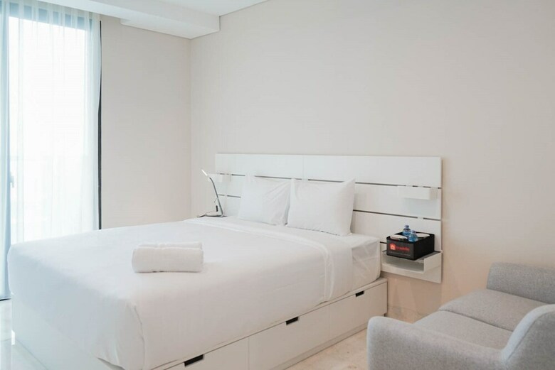 Minimalist And Comfortable Studio At Capitol Suites Apartment