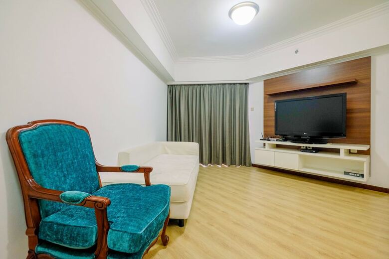 Spacious 3br At Sudirman Tower Condominium Apartment