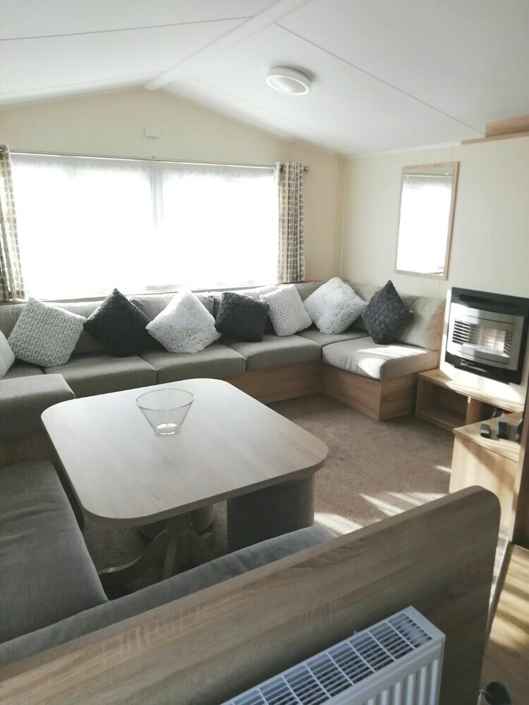 Cabana 8 Birth Luxury Caravan On Coastfields Holiday Pk