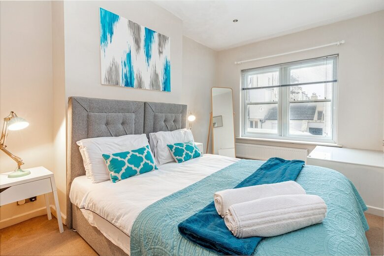 2 Bedroom Apartment Norfolk Square Guest Homes
