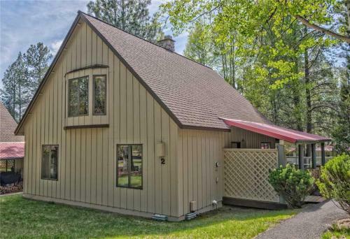Circle 4 Cabin 2 By Village Properties At Sunriver