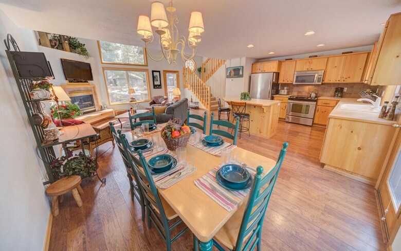 Coyote Lane By Village Properties At Sunriver