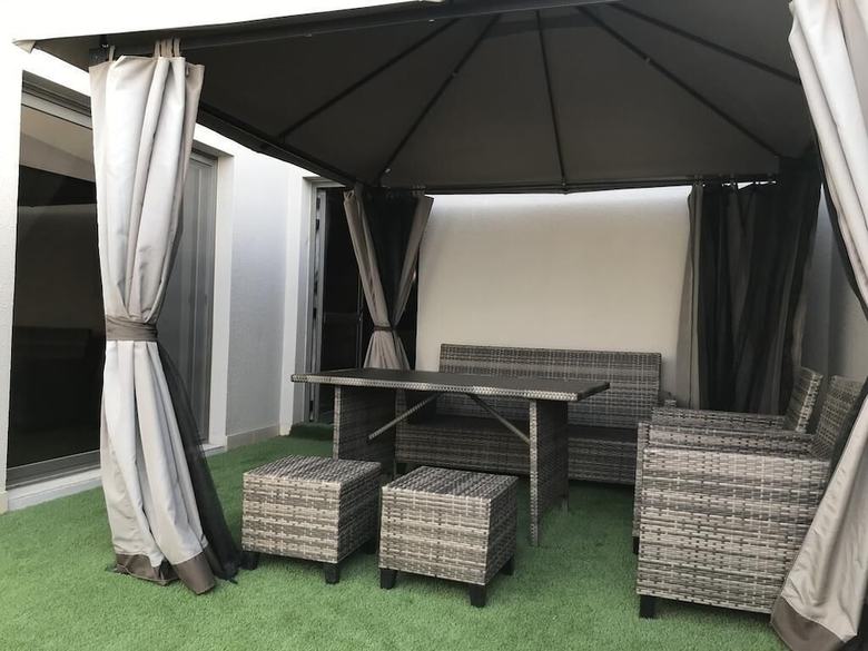 Lotaz Hotel Suites - Al Salamah