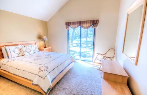 Towhee Lane 5 By Village Properties At Sunriver