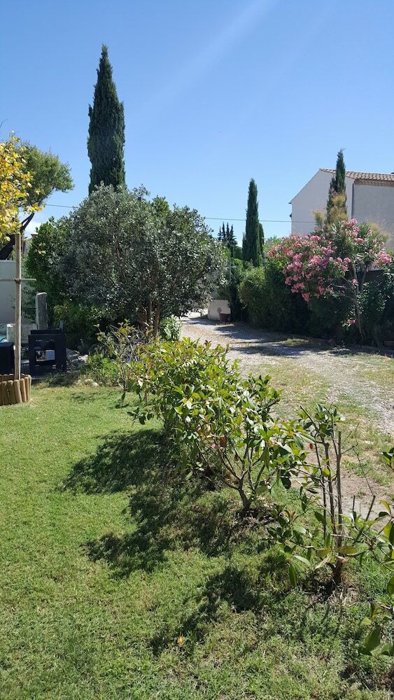 Hotel Chambre D'h�tes Lou Mazet