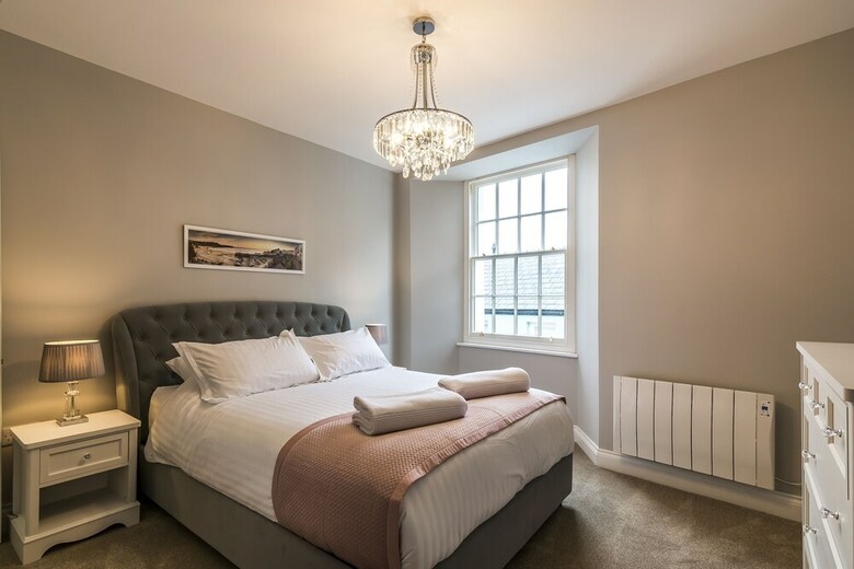 Lady Tenby - 2 Bedroom Luxury Apartment