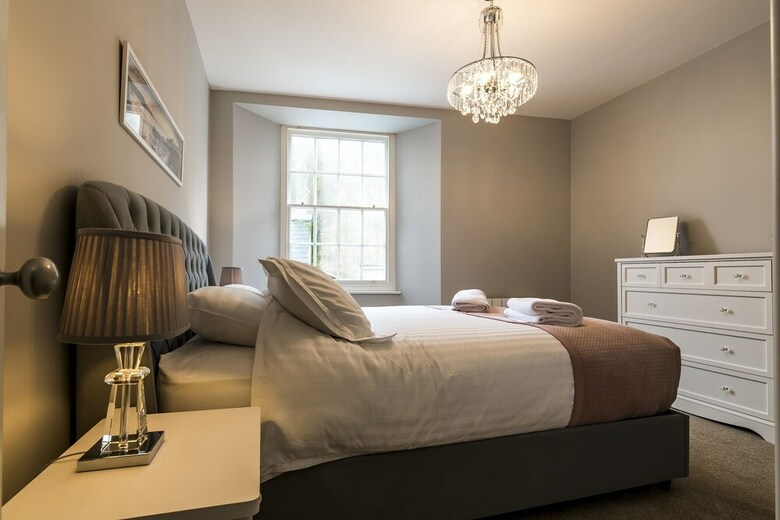 Lady Tenby - 2 Bedroom Luxury Apartment