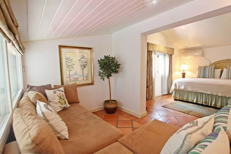 Villa Little Seascape By Blue Sky Luxury