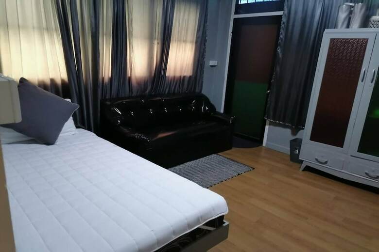 Hotel Oyo 857 42 Loft Bed And Breakfast