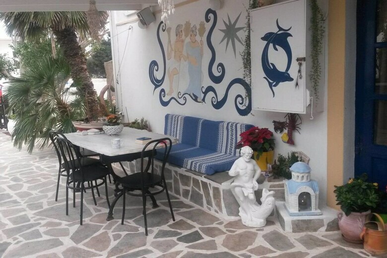 Ricos Two Bedroom Apartment - Naoussa Paros