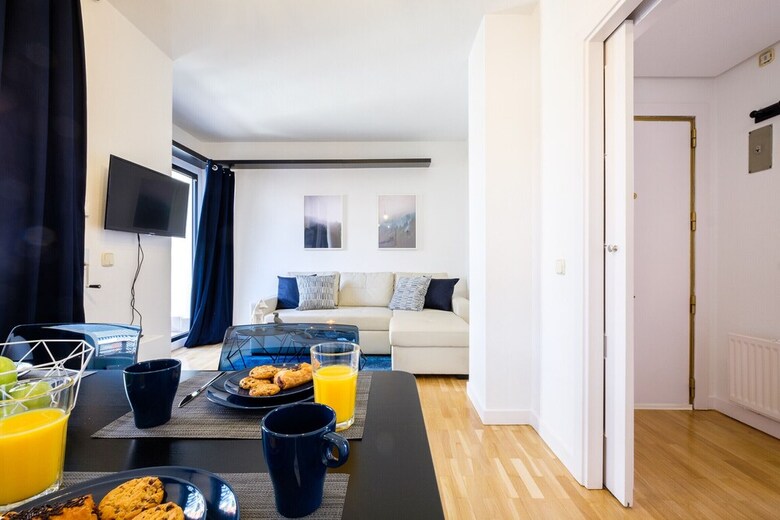 Apartamento Acogedor �tico Con Terraza En Retiro