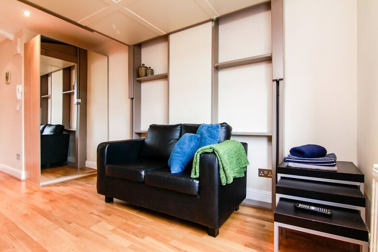 Apartamento 41/43 Unique Studio With French Sliding Bed