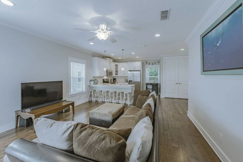 Villa Oceanside Paradise - Ultra-modern Beach Townhouse