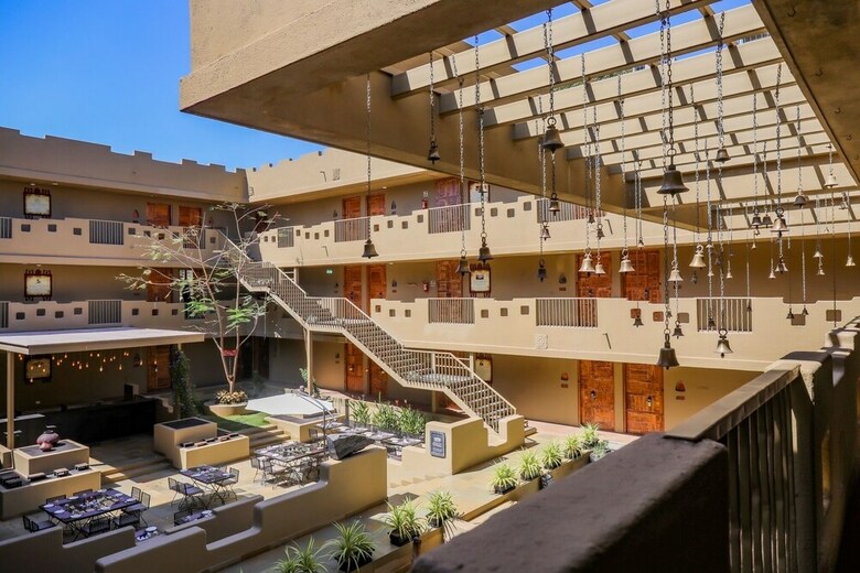 Hotel 3102bce