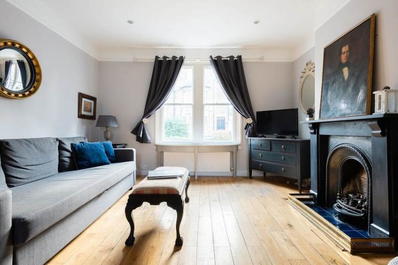 The Writers Townhouse - Beautiful 4bdr In Jericho